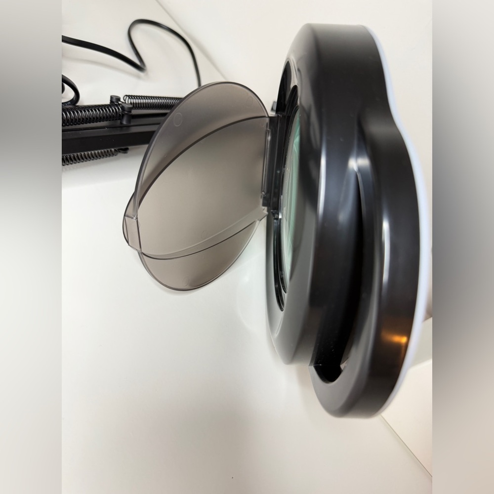 New LED Dimmable Magnifying Lamp with Clamp 2,200Lumens Bright Lighted 5-Diopter - Picture 7 of 7